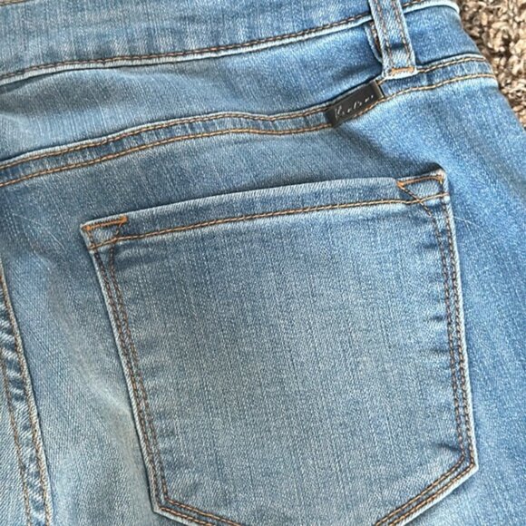 Kancan 30 Light Wash Straight Leg Distressed Jeans - Picture 7 of 9